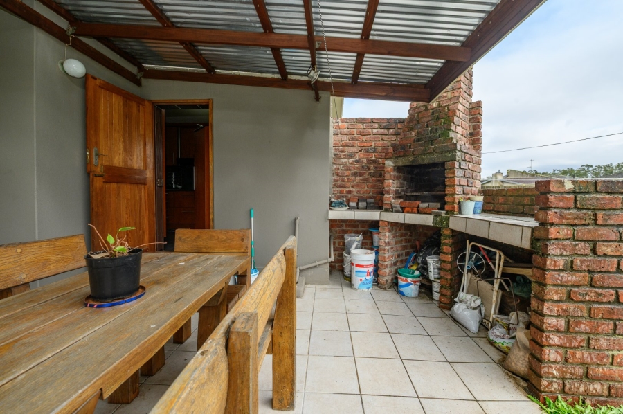 3 Bedroom Property for Sale in Kabega Park Eastern Cape